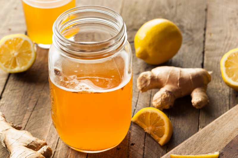 Kombucha, one of the popular trends that are bad for your teeth